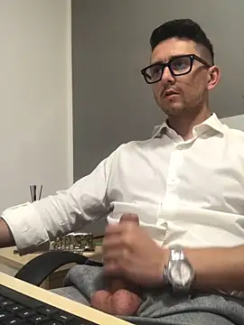 masterboss  online show from 06-19-26, 12:11