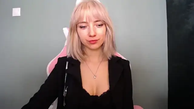 LuciaYoung online show from 03-21-26, 08:19