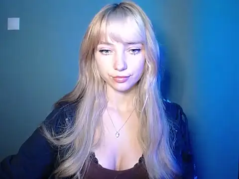 LuciaYoung online show from 10-06-25, 06:30