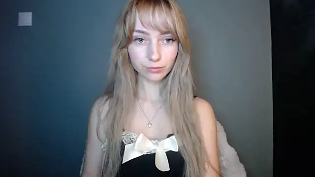 LuciaYoung online show from 01-16-26, 07:18