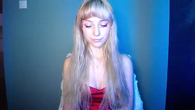 LuciaYoung online show from 09-24-25, 05:47