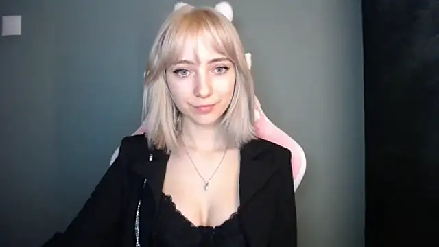 LuciaYoung online show from 03-21-26, 08:24