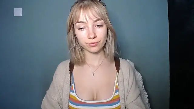 LuciaYoung online show from 02-20-26, 01:46