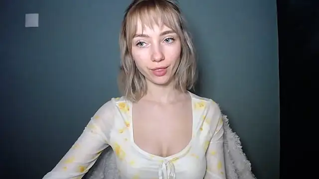 LuciaYoung online show from 02-18-26, 01:18