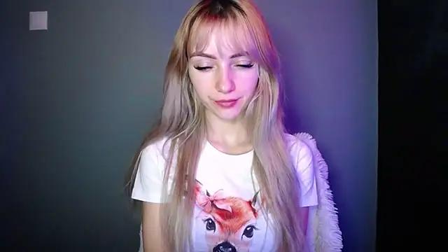 LuciaYoung online show from 12-20-25, 07:33