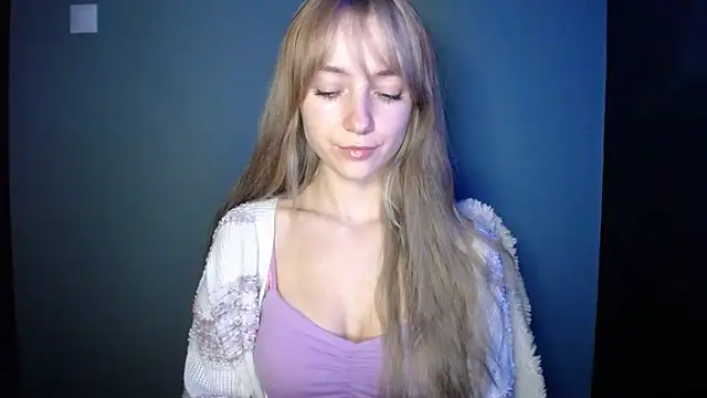 LuciaYoung online show from 10-15-25, 06:27