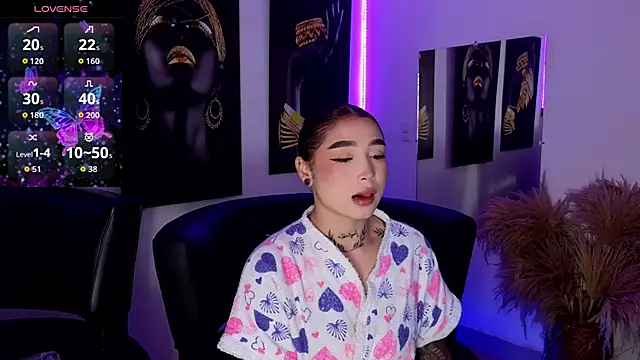  brenna hanson online show from 11-19-25, 07:25