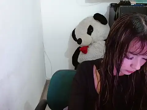  annie rosse online show from 04-15-26, 09:26