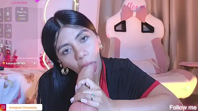 Cloesweety online show from 10-25-25, 09:08