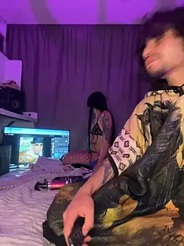 aangie  uwu online show from 01-24-25, 04:27