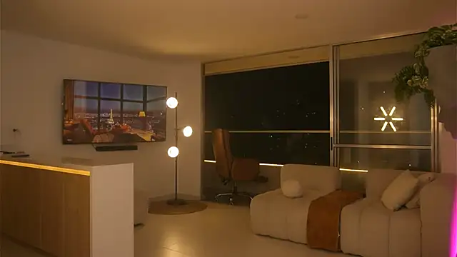 Snapshot of Ms_Sammy chatting on 02-04-26, 04:07 Ms Sammy online show from 02-04-26, 04:07