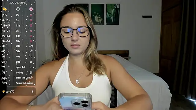ThreeshaWhite online show from 05-14-26, 05:37