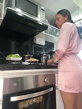 Maiaa evans online show from 03-07-25, 03:28