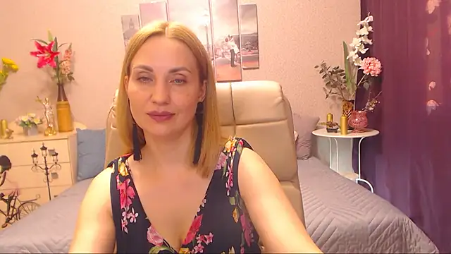 CatcherineAttraction online show from 03-12-25, 11:43