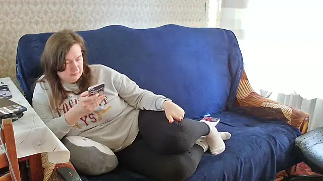 Snapshot of franceska_blue chatting on 02-24-26, 10:16 franceska blue online show from 02-24-26, 10:16