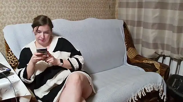 Snapshot of franceska_blue chatting on 02-09-26, 10:08 franceska blue online show from 02-09-26, 10:08