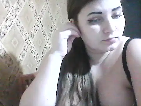 Elizabeth Meow online show from 04-17-26, 05:27