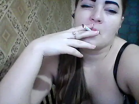 Elizabeth Meow online show from 11-17-25, 05:55