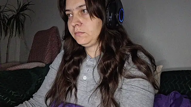 Cyndee Winter online show from 10-29-25, 06:29