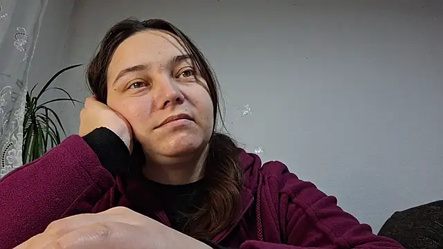 Snapshot of Cyndee_Winter chatting on 02-08-26, 05:43 Cyndee Winter online show from 02-08-26, 05:43