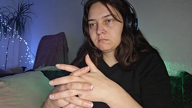 Cyndee Winter online show from 11-29-25, 09:48