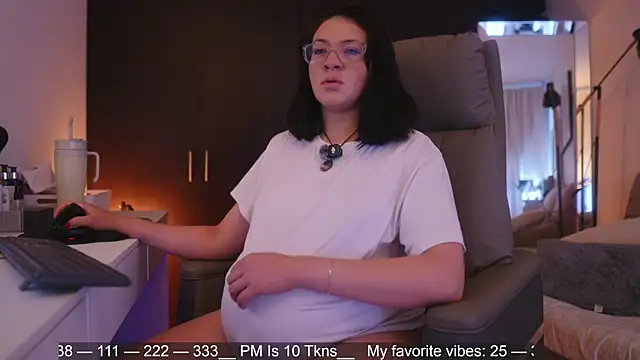 Anah s online show from 04-12-26, 03:48