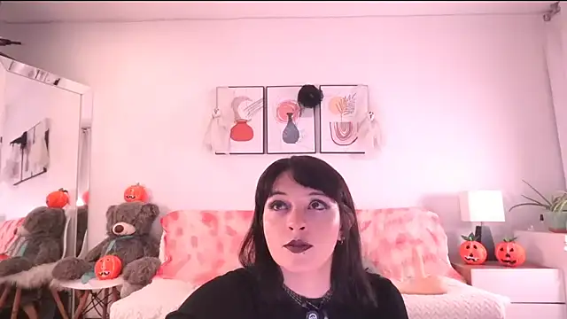 Anah s online show from 10-31-25, 07:54