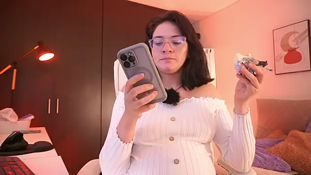 Snapshot of Anah_s chatting on 02-23-26, 08:42 Anah s online show from 02-23-26, 08:42