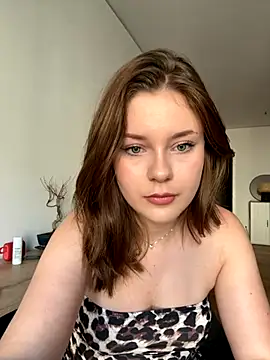 MaribelRiver online show from 11-08-25, 11:03