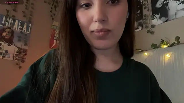 Snapshot of Anisawithlove chatting on 02-14-26, 08:25 Anisawithlove online show from 02-14-26, 08:25