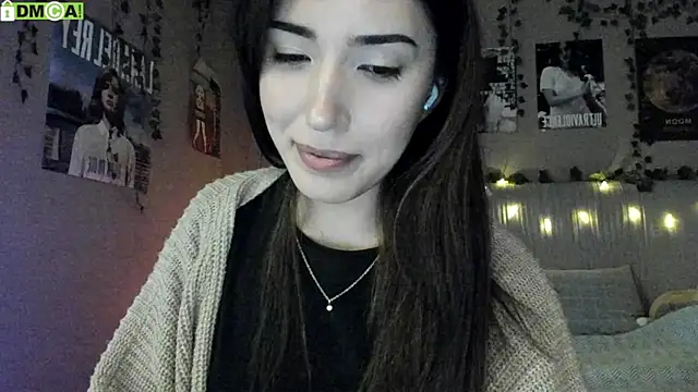 Anisawithlove online show from 10-28-25, 06:23