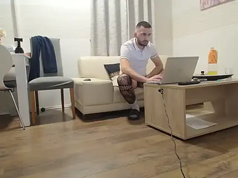 HungarianVersdad online show from 11-12-25, 03:10