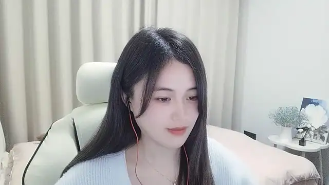 Snapshot of Wofeifei-baby chatting on 12-03-24, 06:00 Wofeifei-baby online show from 12-03-24, 06:00