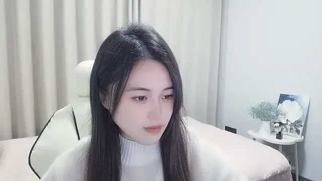 Snapshot of Wofeifei-baby chatting on 12-15-24, 02:59 Wofeifei-baby online show from 12-15-24, 02:59