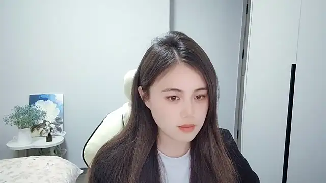 Snapshot of Wofeifei-baby chatting on 03-10-25, 03:20 Wofeifei-baby online show from 03-10-25, 03:20