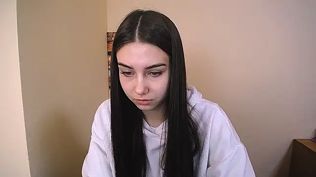 Lili magic online show from 10-19-25, 07:11