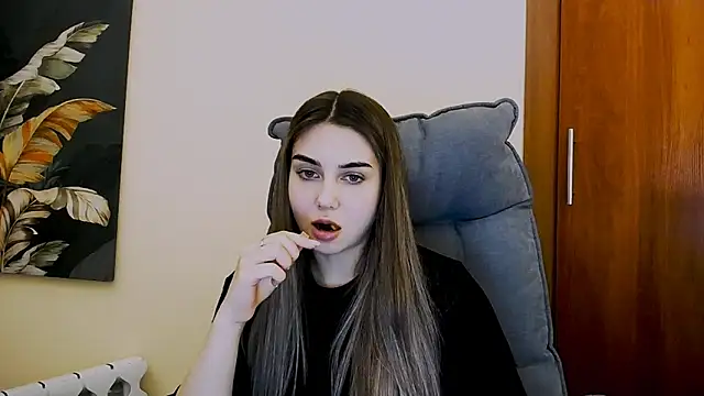 Lili magic online show from 03-07-25, 04:00