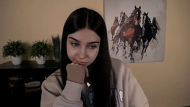 Lili magic online show from 11-25-25, 08:47