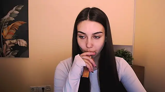 Lili magic online show from 09-13-25, 01:00