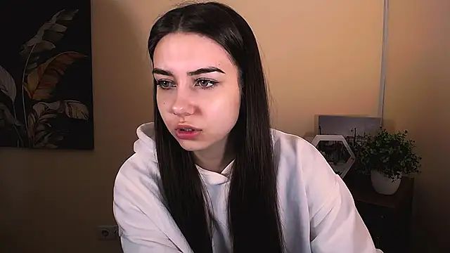 Lili magic online show from 10-12-25, 06:59