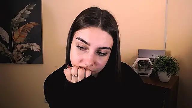 Lili magic online show from 10-04-25, 12:17