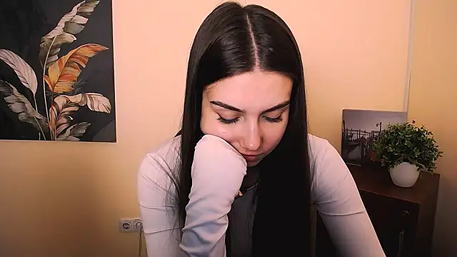 Lili magic online show from 09-17-25, 12:29