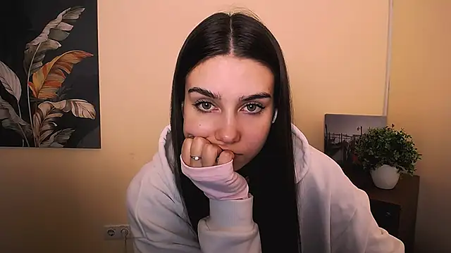 Lili magic online show from 09-20-25, 01:05