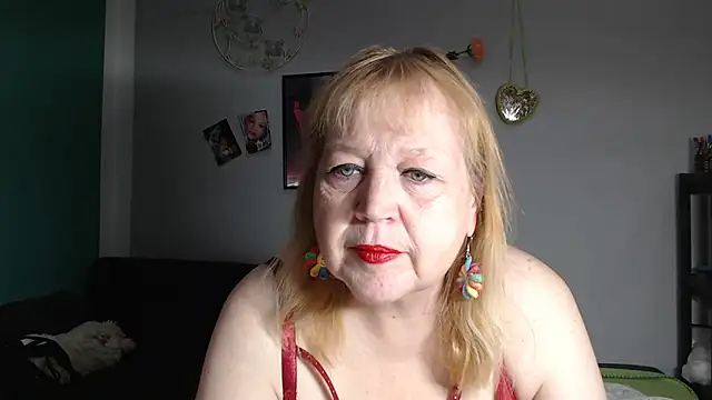 Blasflittchen online show from 05-17-26, 10:48