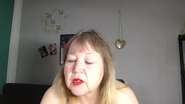 Blasflittchen online show from 11-28-25, 12:27