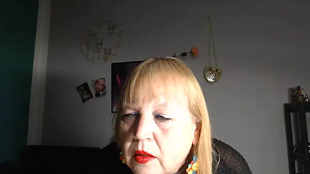 Blasflittchen online show from 06-04-26, 01:49