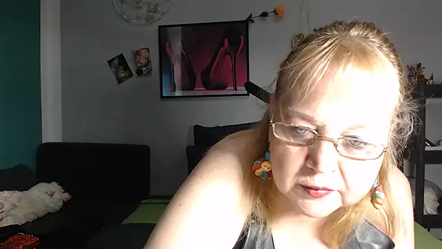 Blasflittchen online show from 06-08-26, 11:11