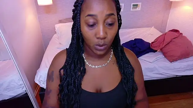 kiara evanss online show from 06-19-26, 03:45