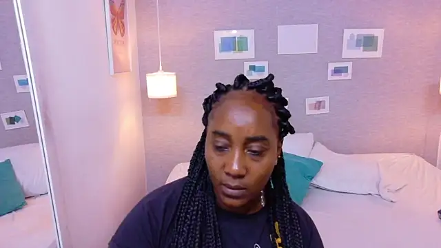 kiara evanss online show from 10-15-25, 11:35