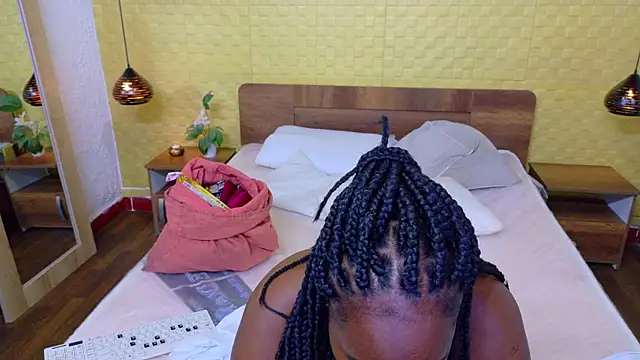 kiara evanss online show from 11-11-25, 02:34